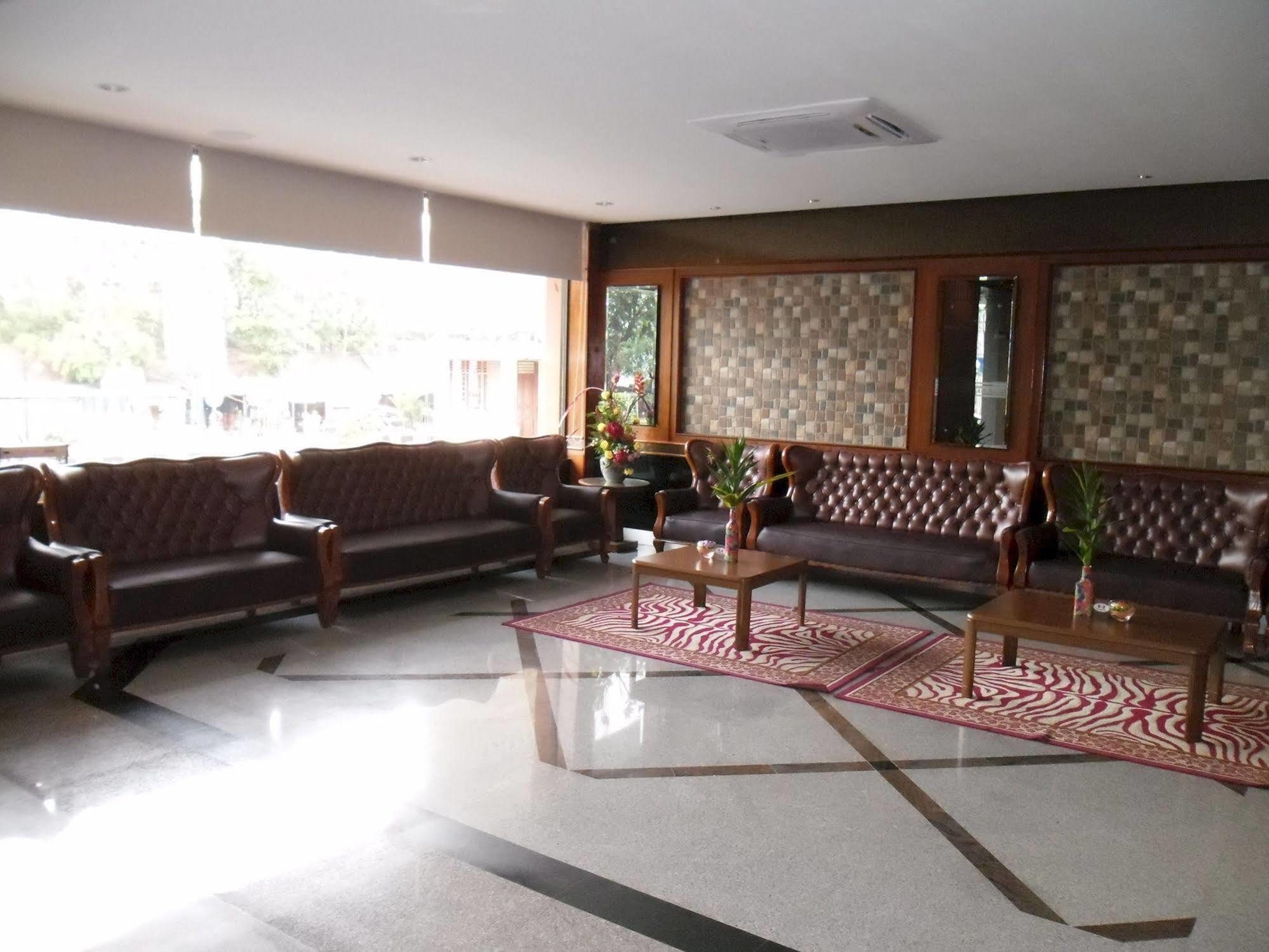 Cittic Hotel Batam Exterior photo